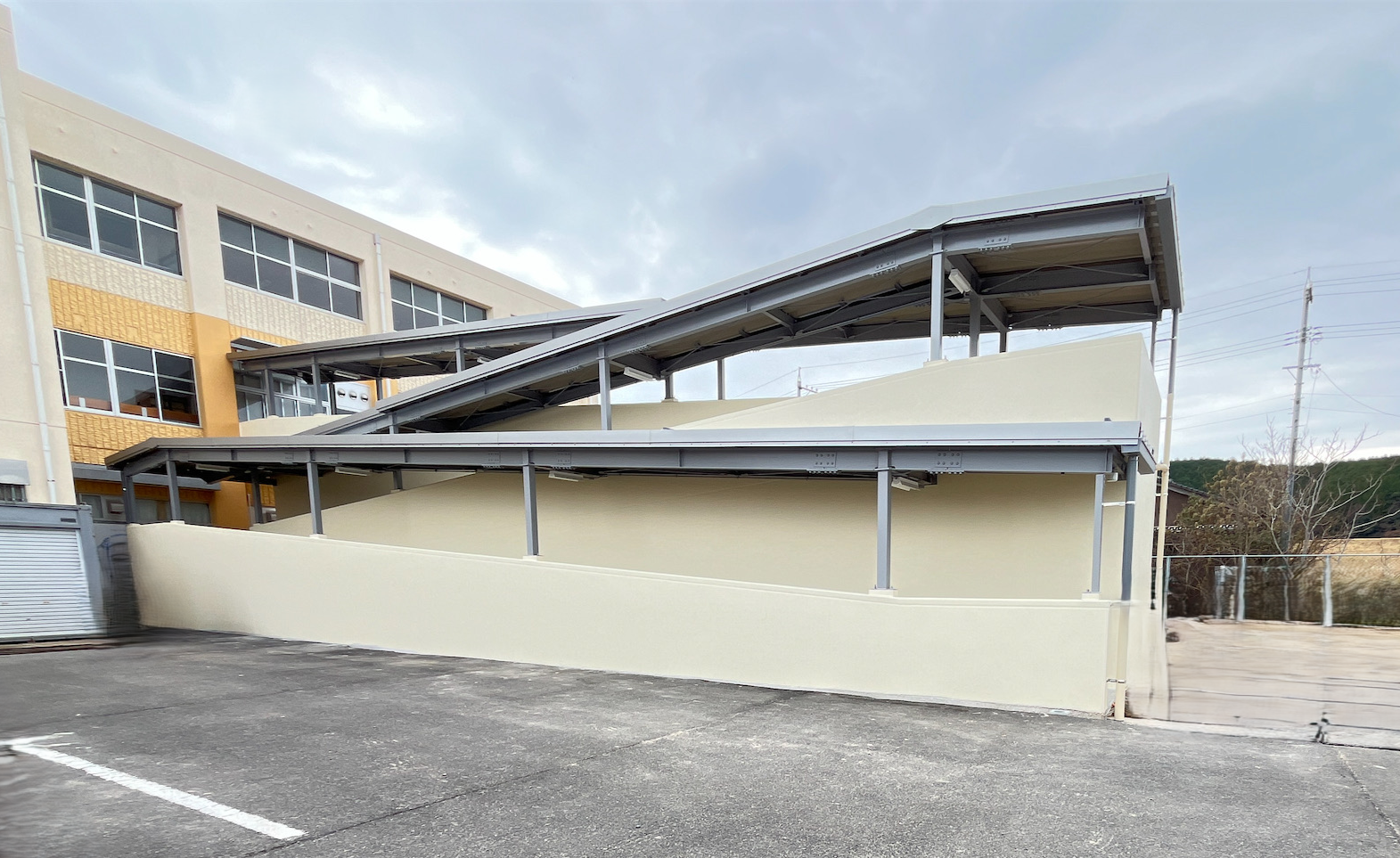 中部療育園避難用スロープ