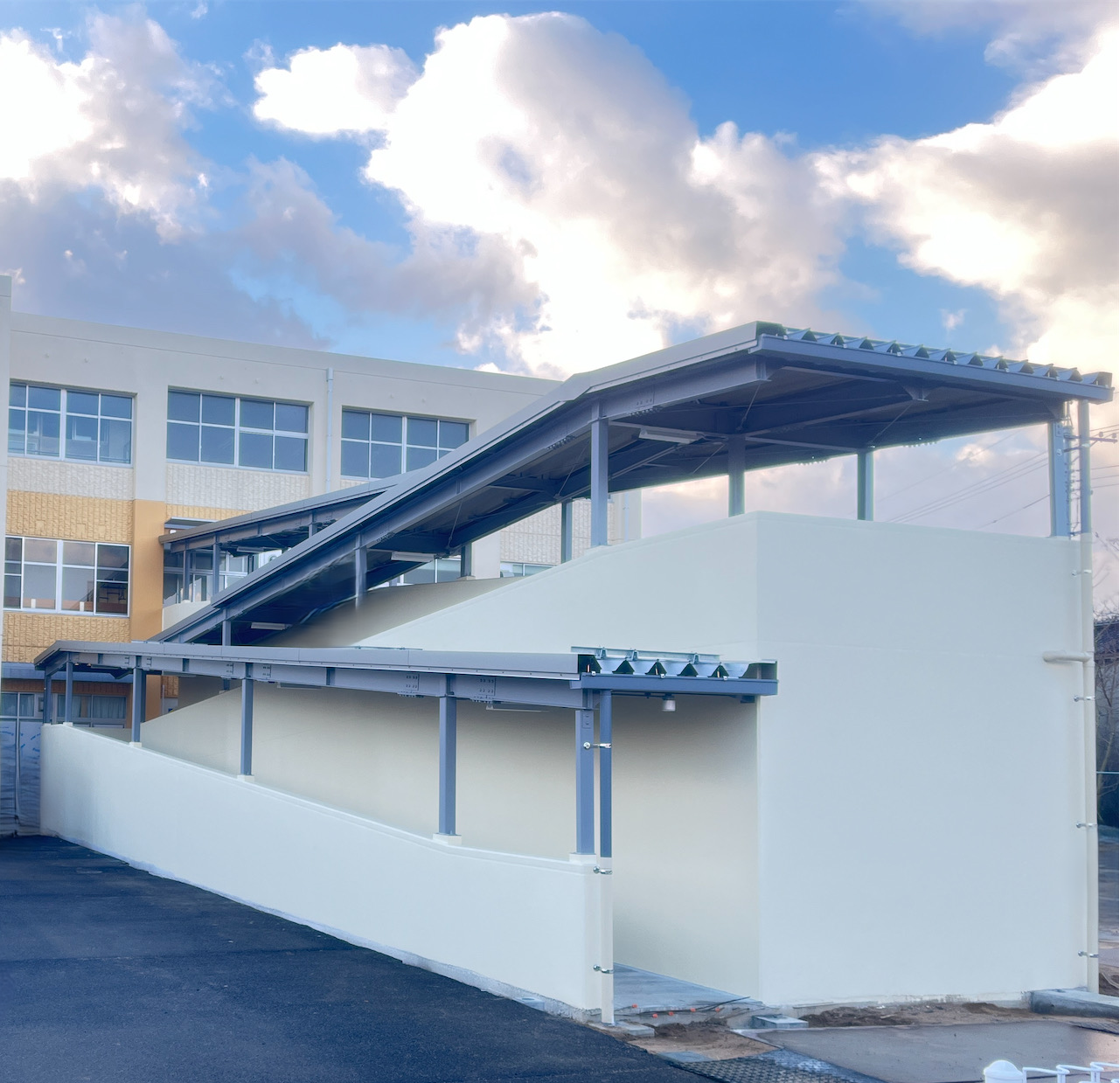 中部療育園避難用スロープ